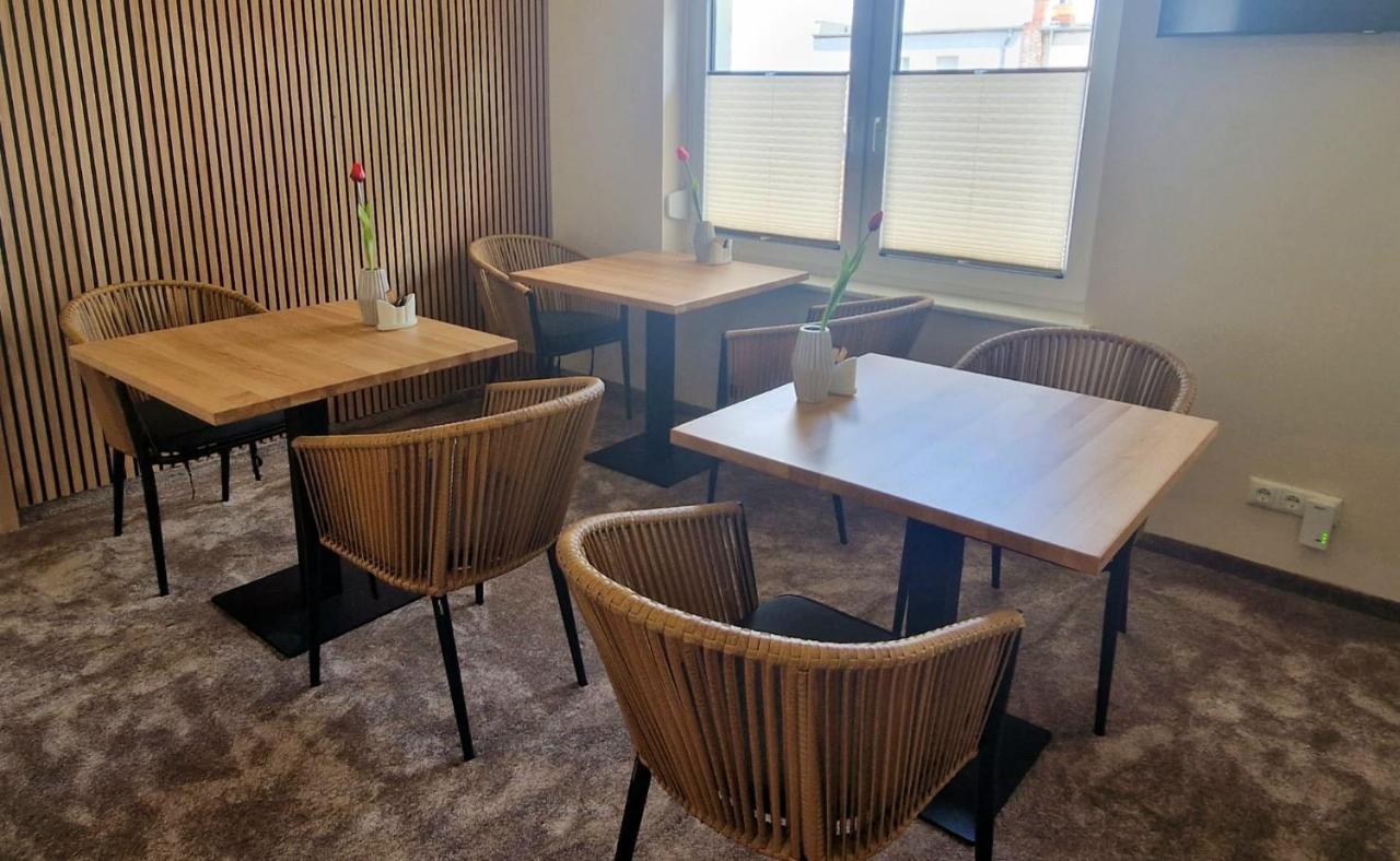 Hotel Rhin Inn Fehrbellin Eksteriør billede