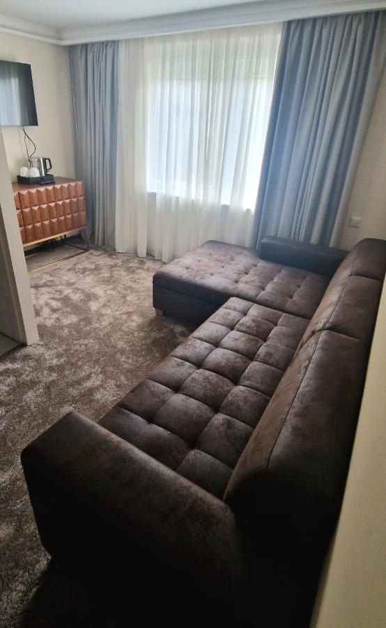 Hotel Rhin Inn Fehrbellin Eksteriør billede