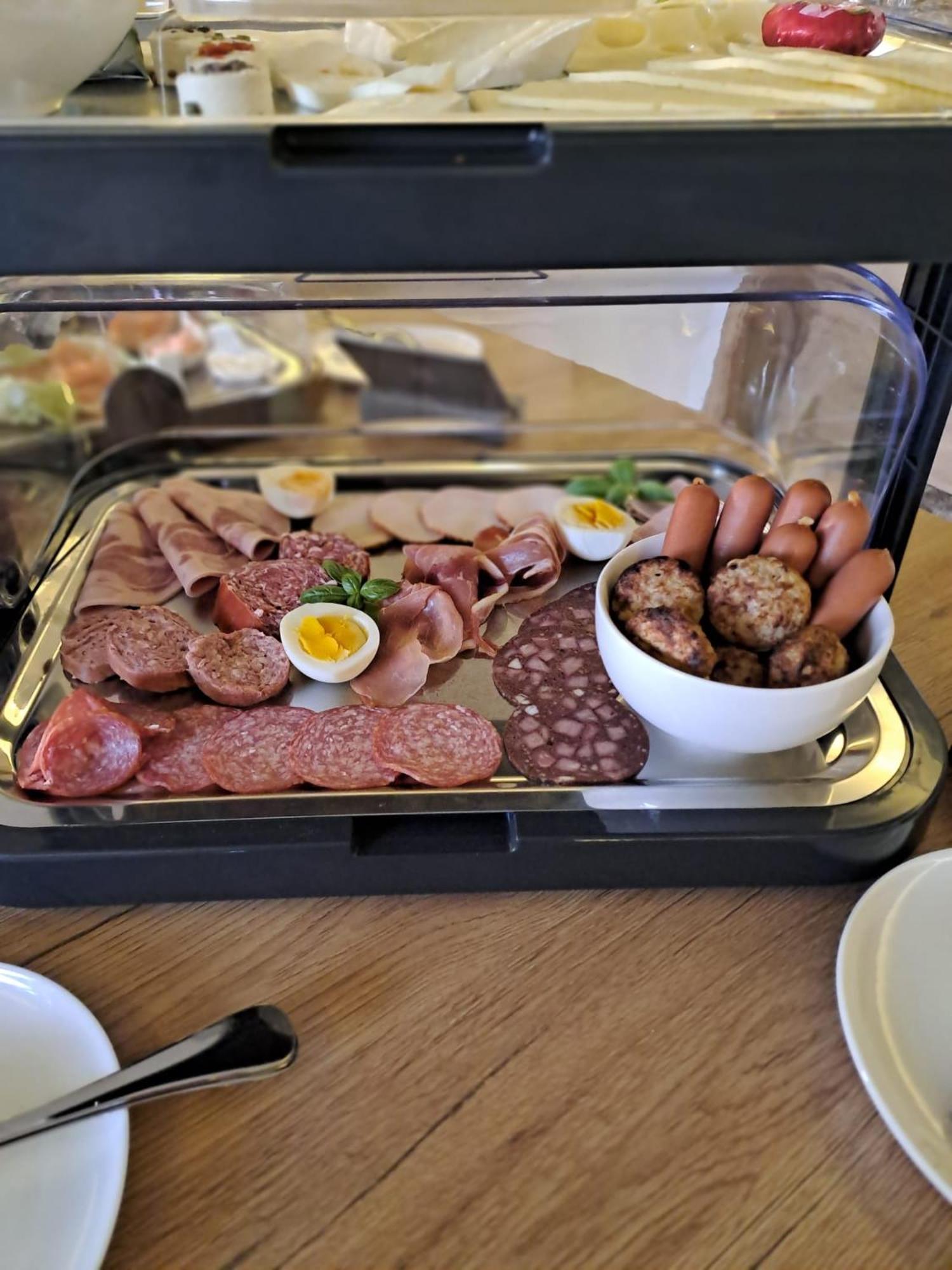 Hotel Rhin Inn Fehrbellin Eksteriør billede